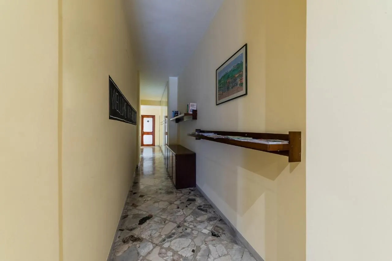 Arts House Daire Bari